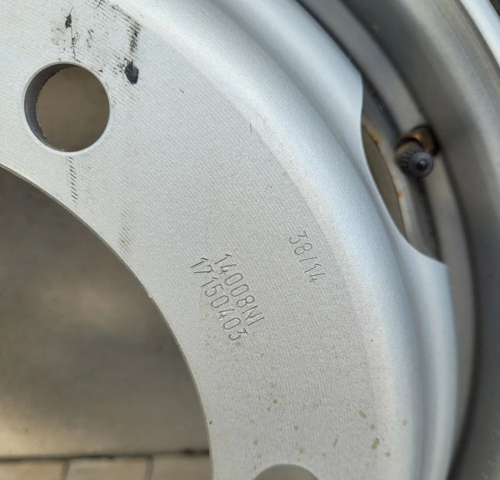 ZAPAS KOLO MIDLUM D 205/75 R17.5 LSR1+ CONTINENTAL - Шина в категорії Вантажівки: фото 3 ZAPAS KOLO MIDLUM D 205/75 R17.5 LSR1+ CONTINENTAL - Шина в категорії Вантажівки: фото 3