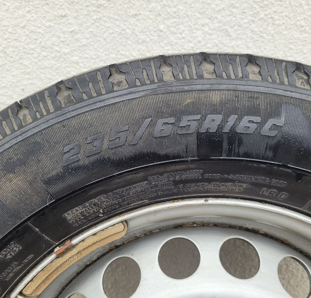 ZAPAS KOLO SPRINTER CRAFTER 235/65 R16C GOODYEAR - Колесо в категорії Kомерційні автомобілі: фото 5 ZAPAS KOLO SPRINTER CRAFTER 235/65 R16C GOODYEAR - Колесо в категорії Kомерційні автомобілі: фото 5