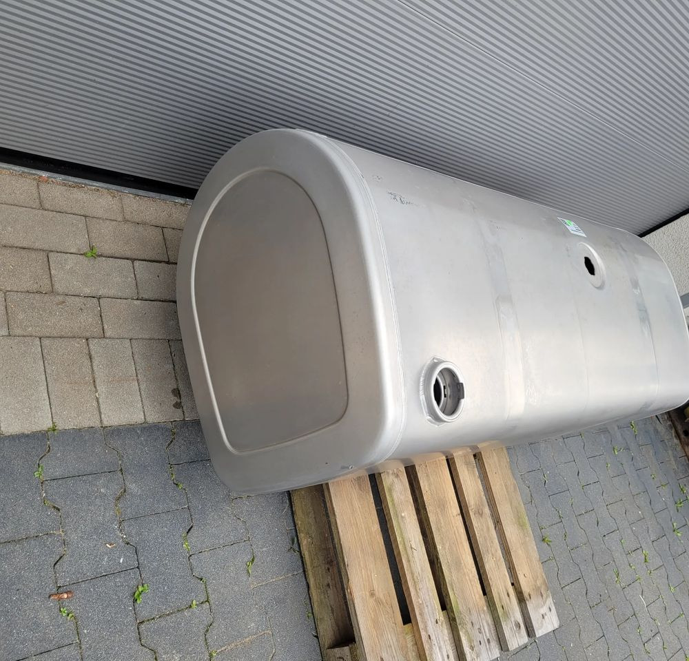 ZBIORNIK PALIWA VOLVO FH4 FH5 GAMA 150X55X68 CM 475L 22038784 CHWALIM116 - Паливний бак в категорії Вантажівки: фото 2 ZBIORNIK PALIWA VOLVO FH4 FH5 GAMA 150X55X68 CM 475L 22038784 CHWALIM116 - Паливний бак в категорії Вантажівки: фото 2