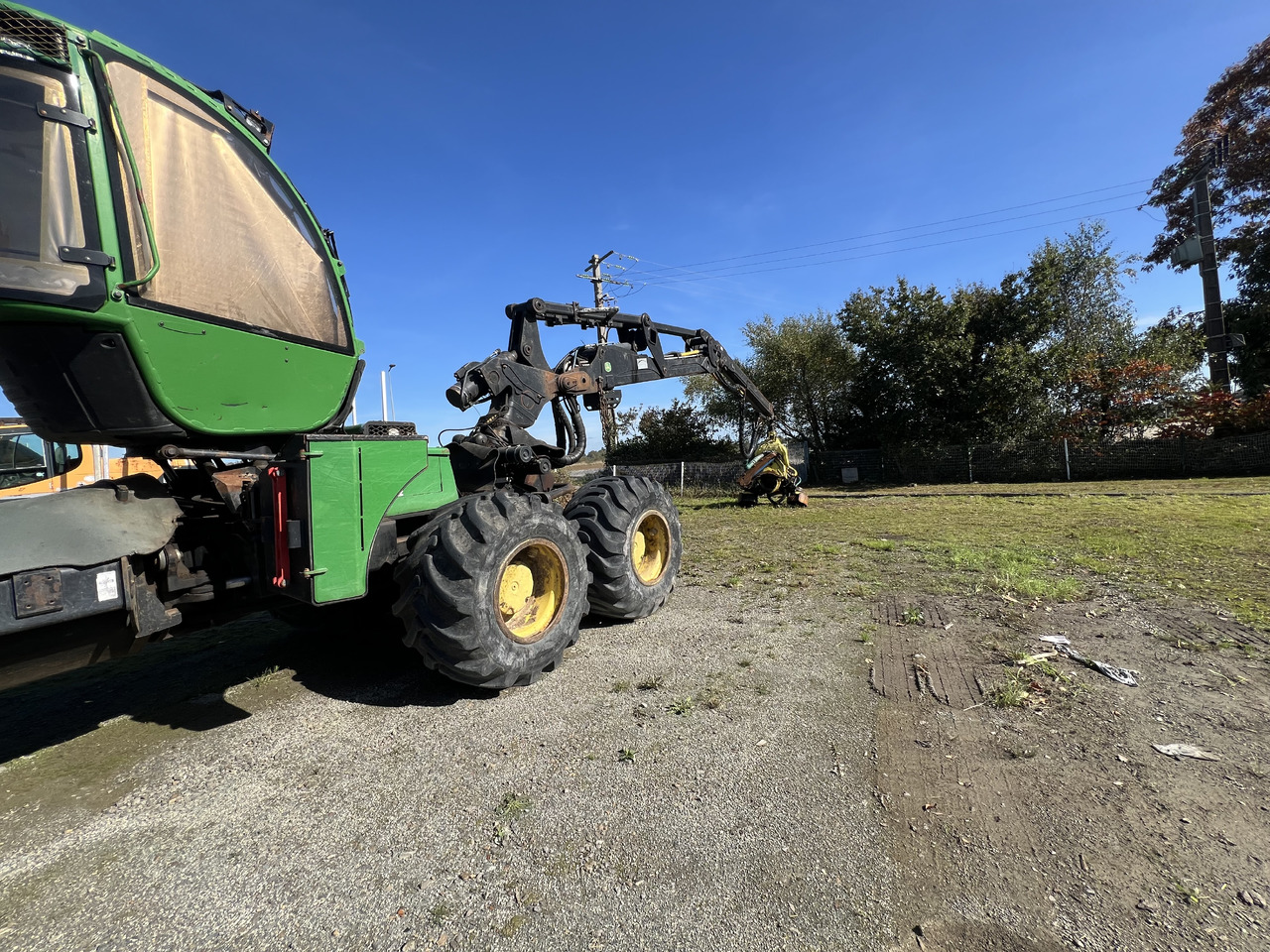 JOHN DEERE 1270E - Харвестер: фото 2 JOHN DEERE 1270E - Харвестер: фото 2