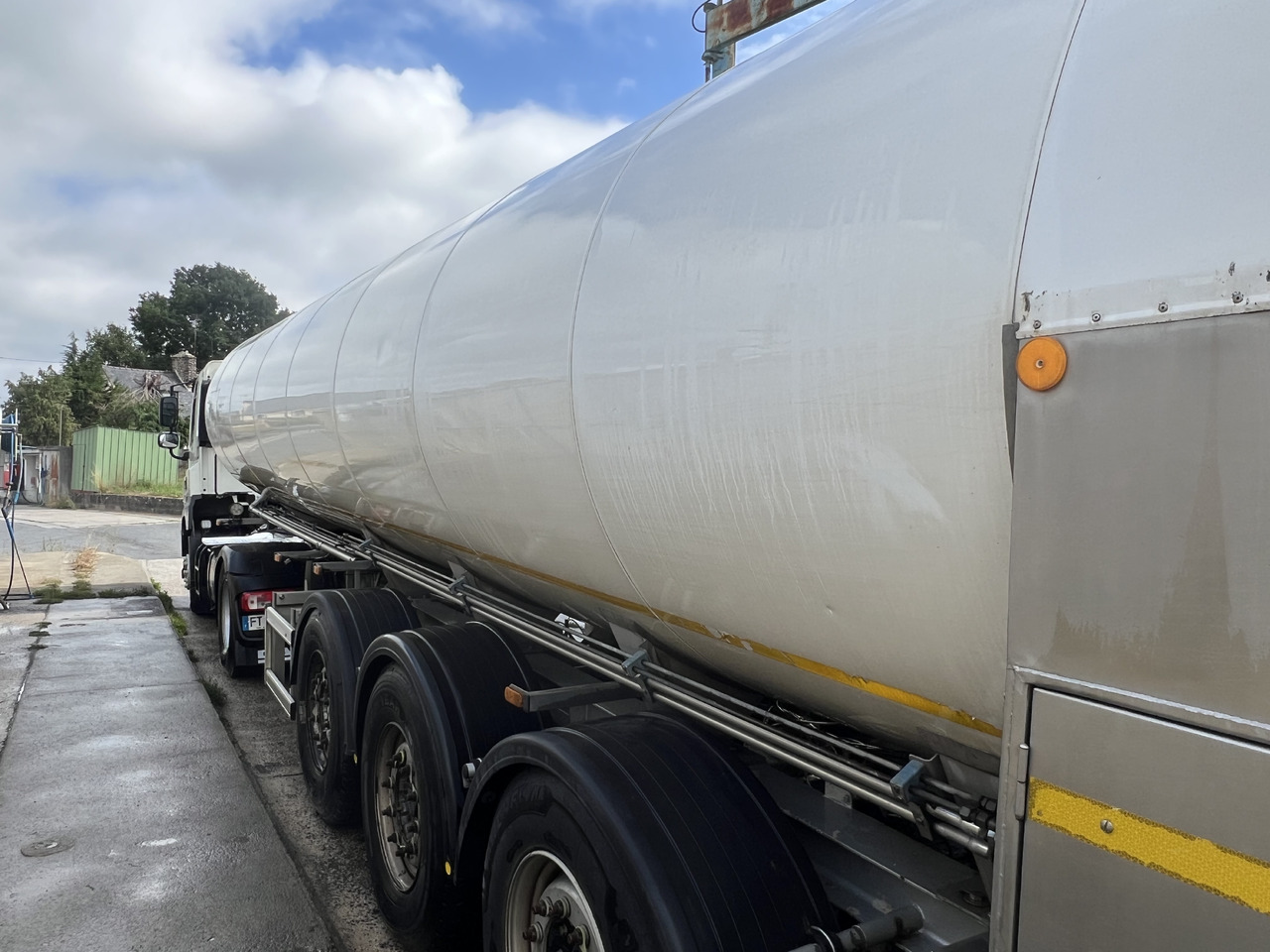 Maisonneue - Напівпричіп цистерна: фото 1 Maisonneue - Напівпричіп цистерна: фото 1