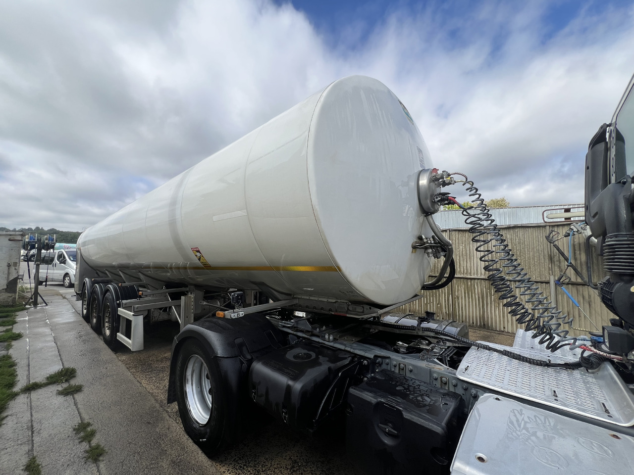 Maisonneue - Напівпричіп цистерна: фото 4 Maisonneue - Напівпричіп цистерна: фото 4