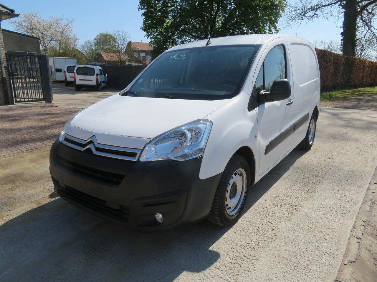 CITROËN Berlingo 1.6 BlueHDi CLUB - Суцільнометалевий фургон: фото 3 CITROËN Berlingo 1.6 BlueHDi CLUB - Суцільнометалевий фургон: фото 3