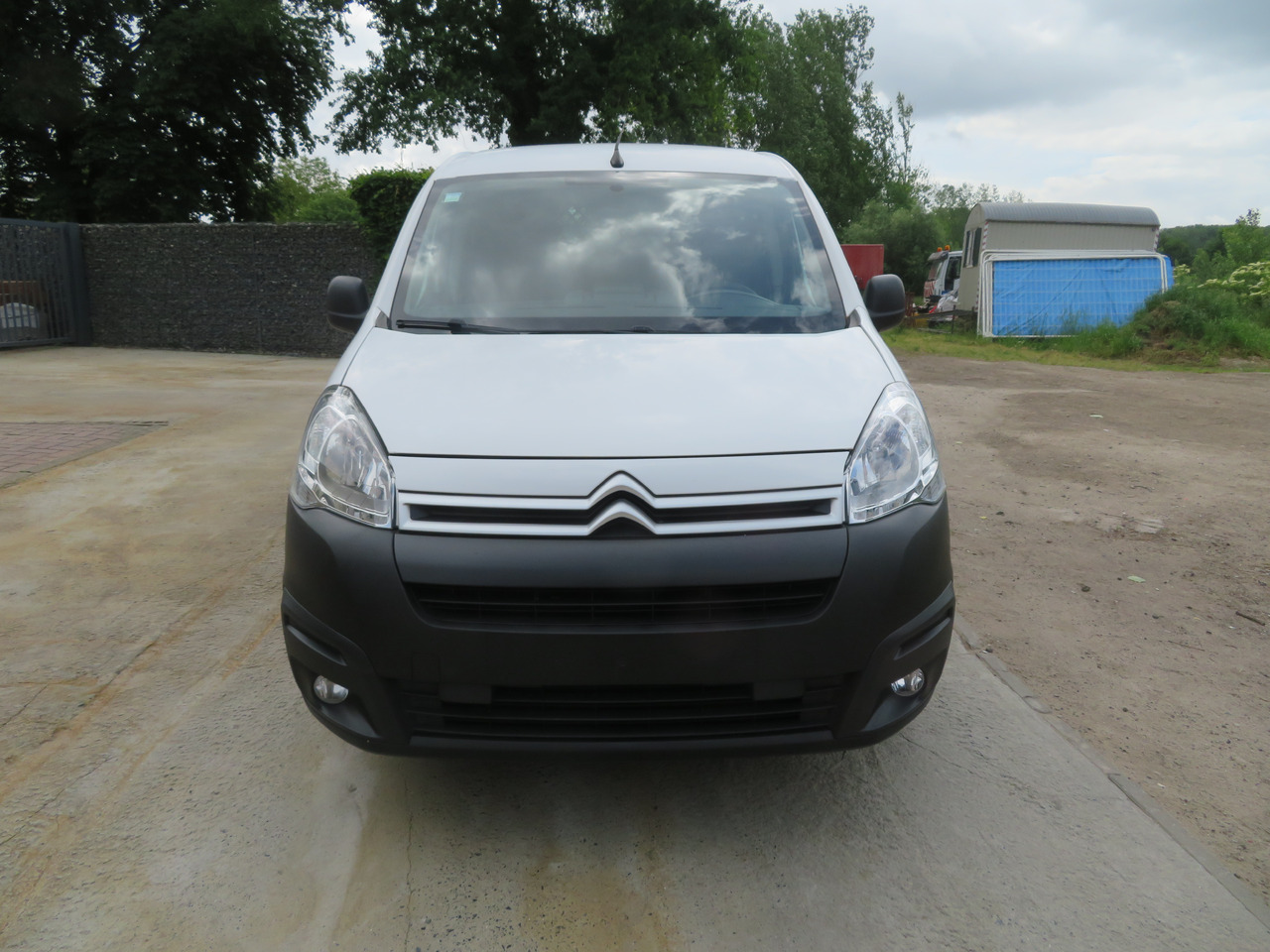CITROËN Berlingo 1.6 BlueHDi CLUB - Суцільнометалевий фургон: фото 2 CITROËN Berlingo 1.6 BlueHDi CLUB - Суцільнометалевий фургон: фото 2