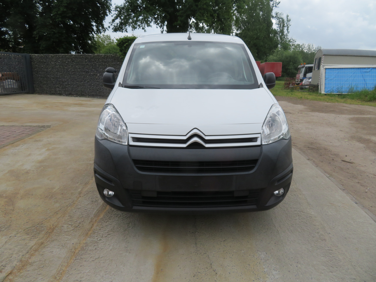 CITROËN Berlingo 1.6 BlueHDi CLUB - Суцільнометалевий фургон: фото 2 CITROËN Berlingo 1.6 BlueHDi CLUB - Суцільнометалевий фургон: фото 2