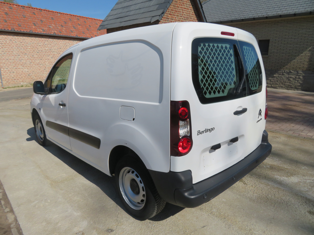 CITROËN Berlingo 1.6 BlueHDi CLUB - Суцільнометалевий фургон: фото 5 CITROËN Berlingo 1.6 BlueHDi CLUB - Суцільнометалевий фургон: фото 5