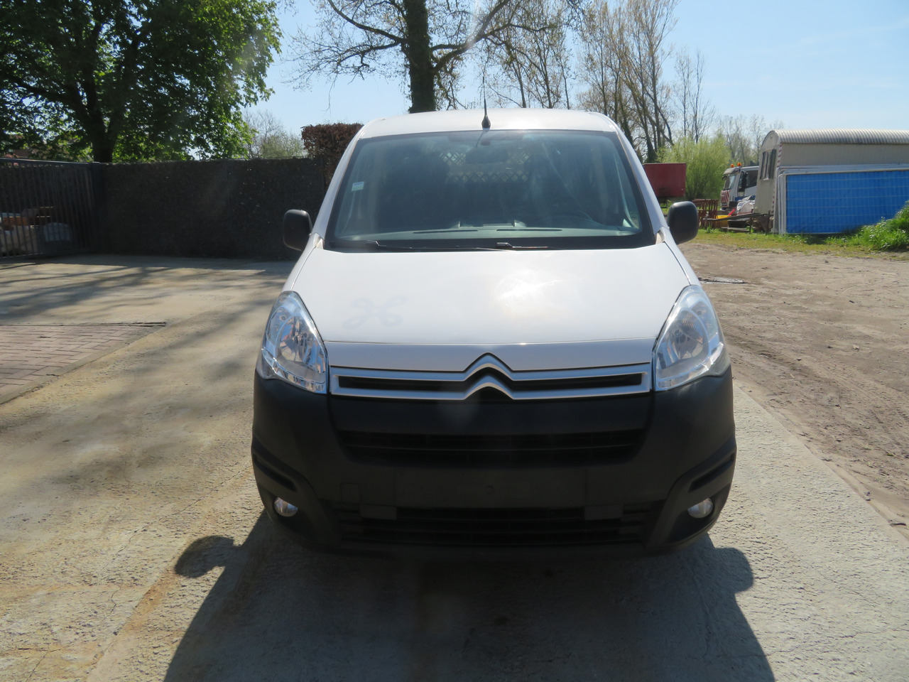 CITROËN Berlingo 1.6 BlueHDi CLUB - Суцільнометалевий фургон: фото 2 CITROËN Berlingo 1.6 BlueHDi CLUB - Суцільнометалевий фургон: фото 2