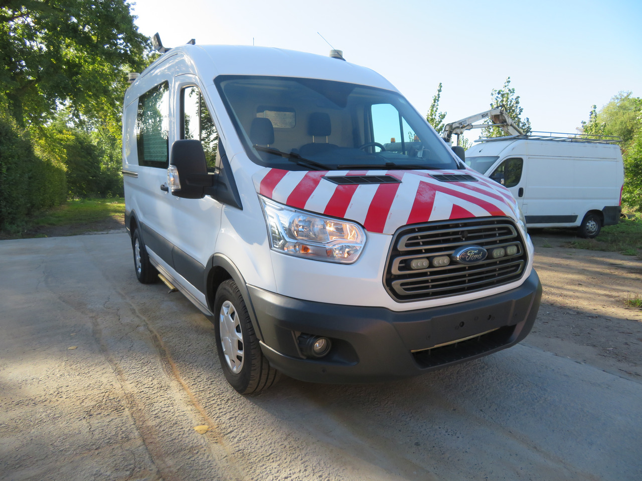 Ford Transit 2.0TDCi - Суцільнометалевий фургон: фото 1 Ford Transit 2.0TDCi - Суцільнометалевий фургон: фото 1
