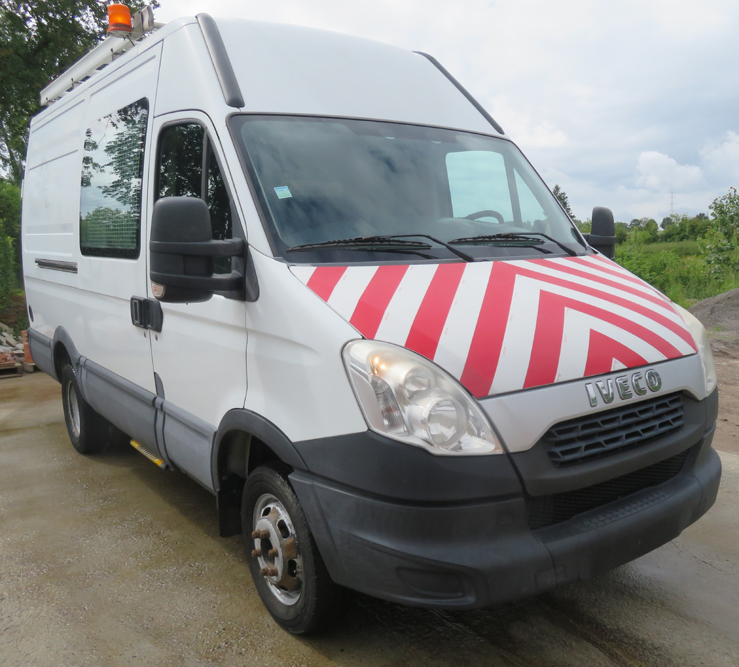 Iveco Daily 50C15 - Суцільнометалевий фургон: фото 1 Iveco Daily 50C15 - Суцільнометалевий фургон: фото 1