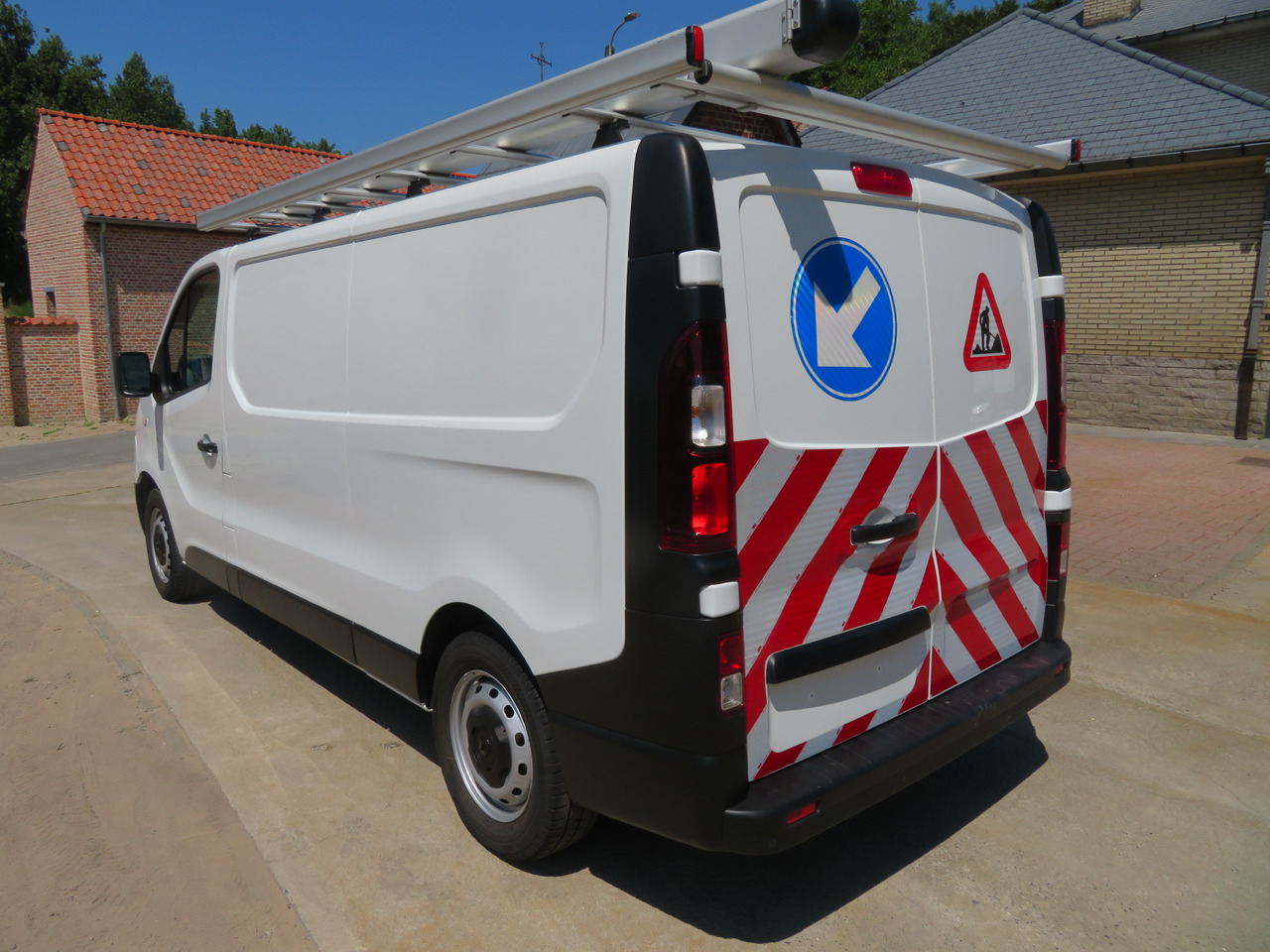 RENAULT Trafic 2.0dCi - L2H1 - Легковий фургон: фото 5 RENAULT Trafic 2.0dCi - L2H1 - Легковий фургон: фото 5