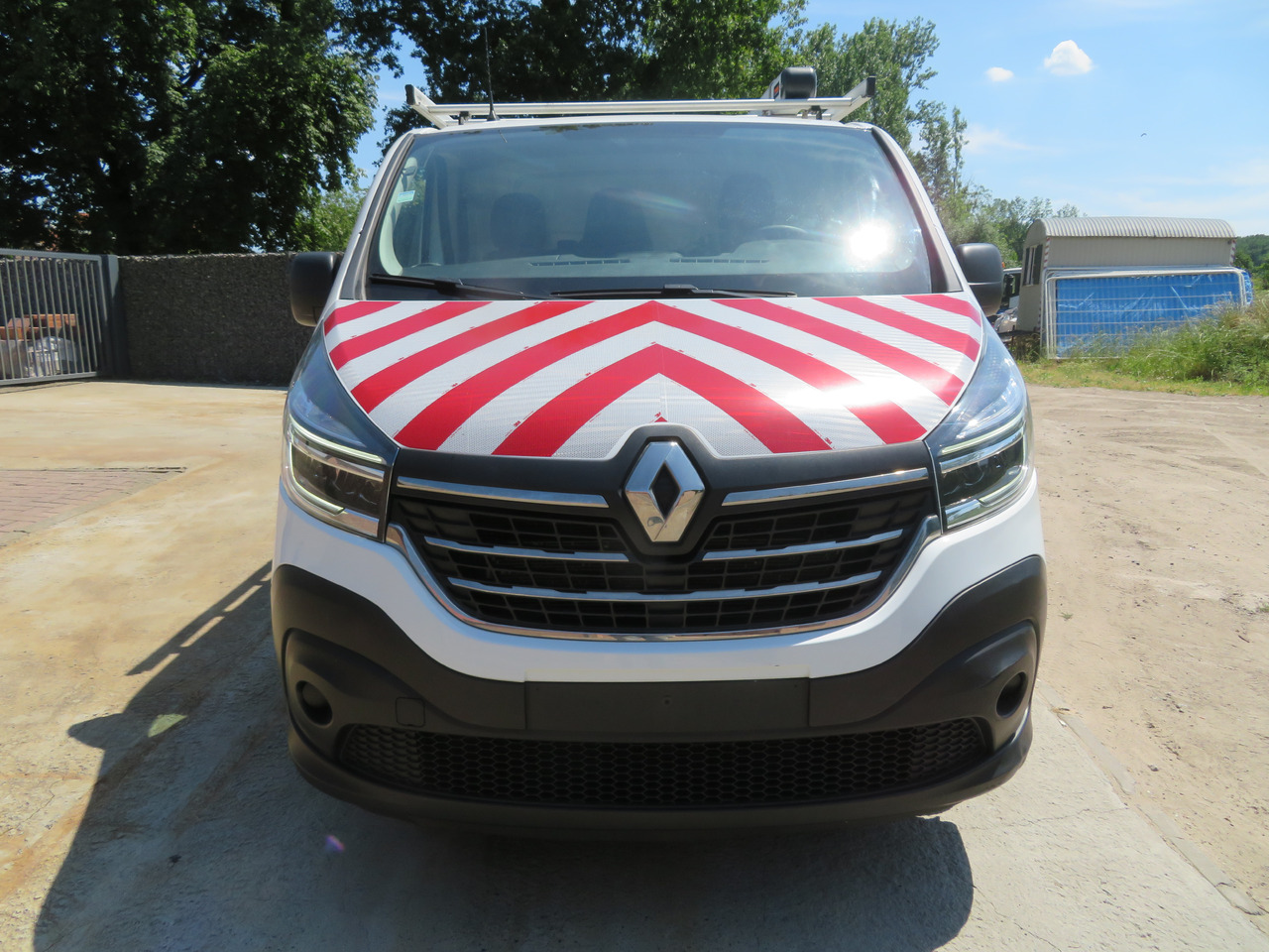 RENAULT Trafic 2.0dCi - L2H1 - Легковий фургон: фото 2 RENAULT Trafic 2.0dCi - L2H1 - Легковий фургон: фото 2