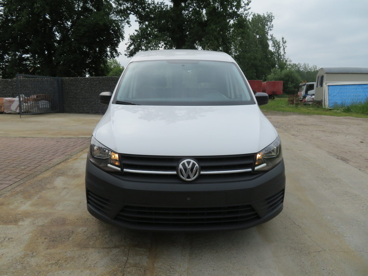 VOLKSWAGEN Caddy 2.0 TDi - Легковий фургон: фото 2 VOLKSWAGEN Caddy 2.0 TDi - Легковий фургон: фото 2