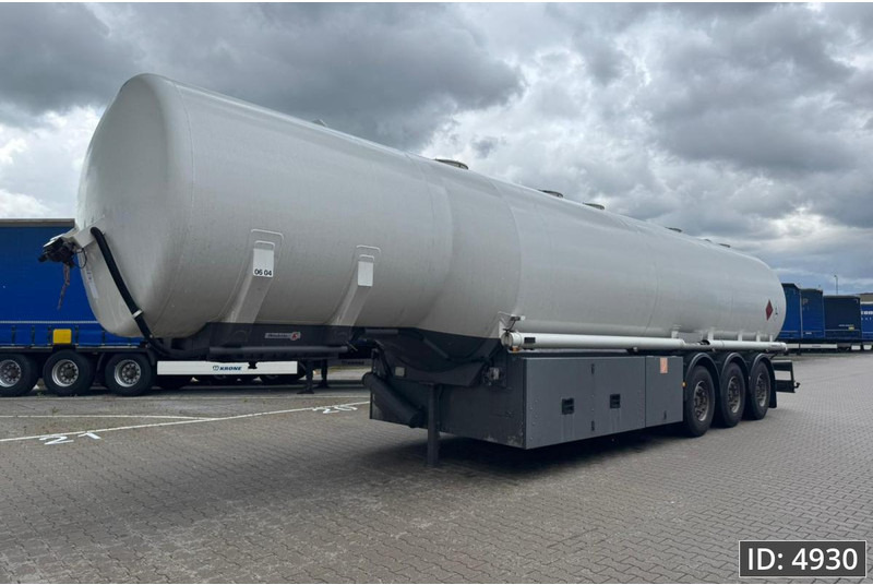 Hendricks TSA42 / Fuel tanker / 50.500L / 5 Comp / ADR - Напівпричіп цистерна: фото 1 Hendricks TSA42 / Fuel tanker / 50.500L / 5 Comp / ADR - Напівпричіп цистерна: фото 1