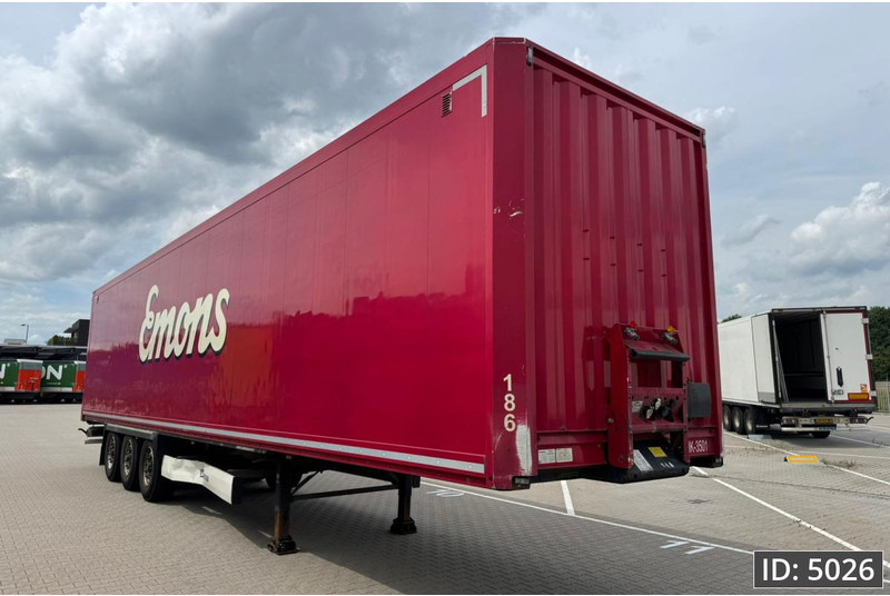 Krone SD / Disk brakes / Double stock - Закритий кузов напівпричіп: фото 4 Krone SD / Disk brakes / Double stock - Закритий кузов напівпричіп: фото 4