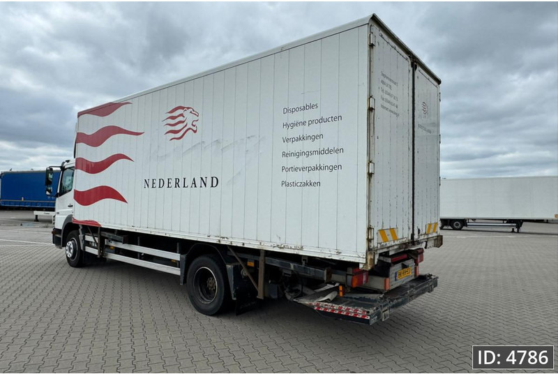 Mercedes-Benz Atego 1318 Day Cab, Euro 5, BDF / EPS automatic / DHOLLANDIA 2000KG - Контейнеровоз/ Змінний кузов вантажівка: фото 2 Mercedes-Benz Atego 1318 Day Cab, Euro 5, BDF / EPS automatic / DHOLLANDIA 2000KG - Контейнеровоз/ Змінний кузов вантажівка: фото 2