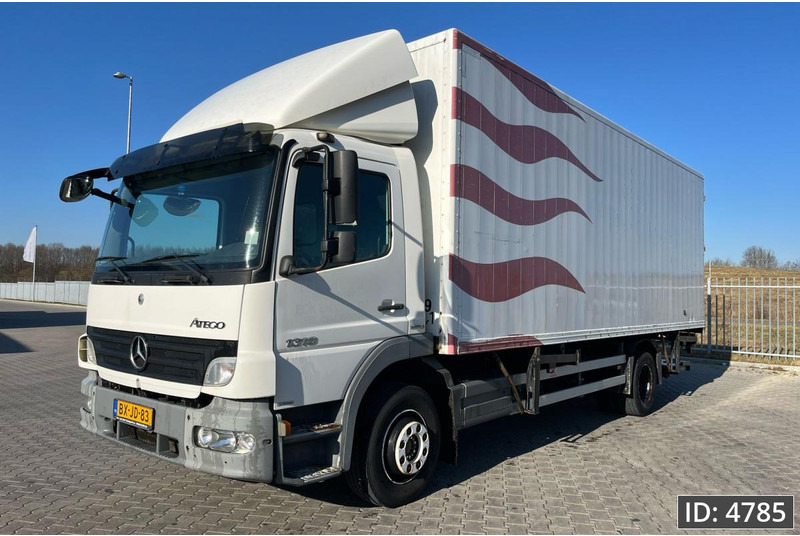 Mercedes-Benz Atego 1318 Day Cab, Euro 5, BDF / EPS automatic / DHOLLANDIA 2000KG - Контейнеровоз/ Змінний кузов вантажівка: фото 1 Mercedes-Benz Atego 1318 Day Cab, Euro 5, BDF / EPS automatic / DHOLLANDIA 2000KG - Контейнеровоз/ Змінний кузов вантажівка: фото 1
