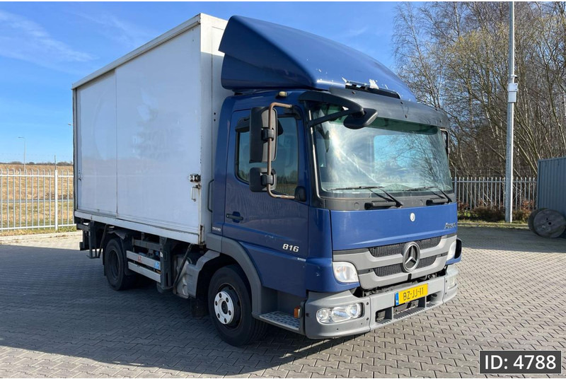 Mercedes-Benz Atego 816 Day Cab, Euro 5, BDF / EPS automatic / standklima / Hydraulic system - Контейнеровоз/ Змінний кузов вантажівка: фото 4 Mercedes-Benz Atego 816 Day Cab, Euro 5, BDF / EPS automatic / standklima / Hydraulic system - Контейнеровоз/ Змінний кузов вантажівка: фото 4