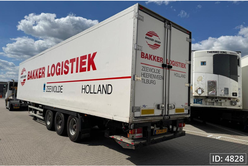 Sor Iberica SP71 / Lift axle - Рефрижератор напівпричіп: фото 2 Sor Iberica SP71 / Lift axle - Рефрижератор напівпричіп: фото 2