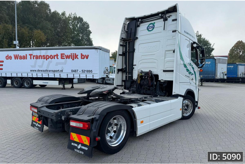 Volvo FH 460 Globetrotter XL, Euro 6, Mega / Like new! / Special interior / Standklima / 2 Tanks - Тягач: фото 3 Volvo FH 460 Globetrotter XL, Euro 6, Mega / Like new! / Special interior / Standklima / 2 Tanks - Тягач: фото 3