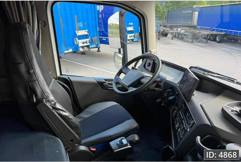 Контейнеровоз/ Змінний кузов вантажівка Volvo FH 500 Globetrotter, Euro 6, / 6x2 / Hydraulic body / frame 7.4 m / Tail lift: фото 7