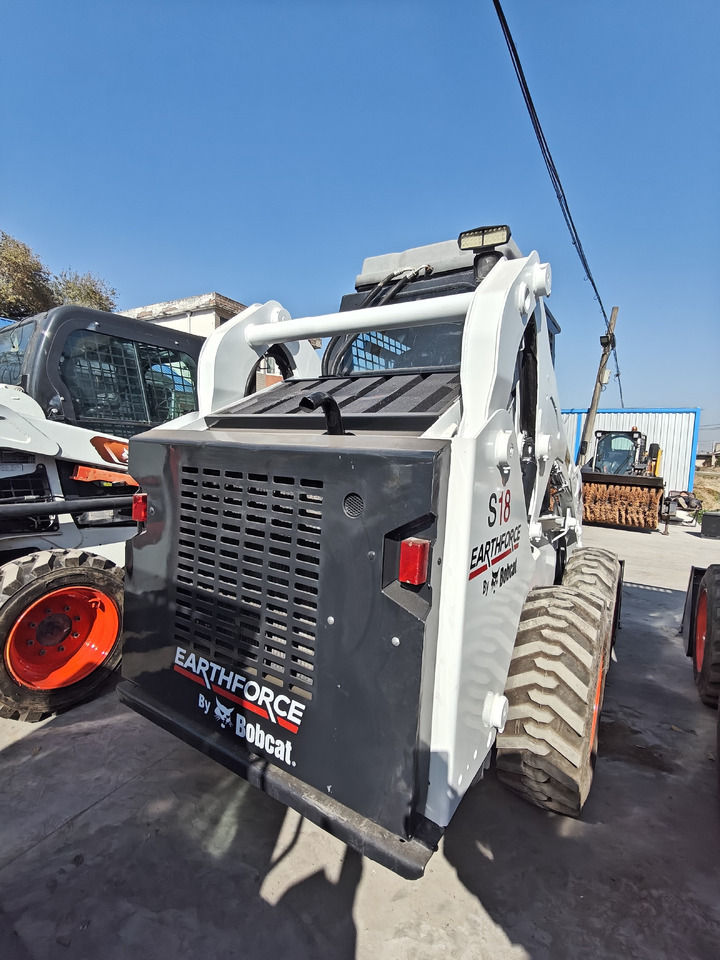 BOBCAT S18 Skid Steer Loader Click for Disconunt - Міні-навантажувач: фото 3 BOBCAT S18 Skid Steer Loader Click for Disconunt - Міні-навантажувач: фото 3