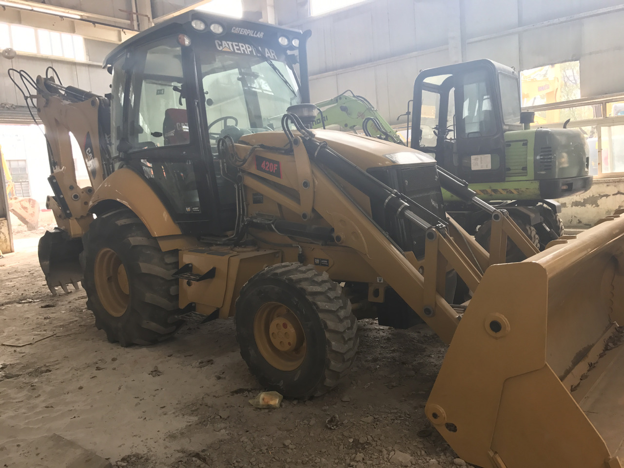 CAT Backhoe Loader 420F Click Here for Discount - Екскаватор-навантажувач: фото 3 CAT Backhoe Loader 420F Click Here for Discount - Екскаватор-навантажувач: фото 3