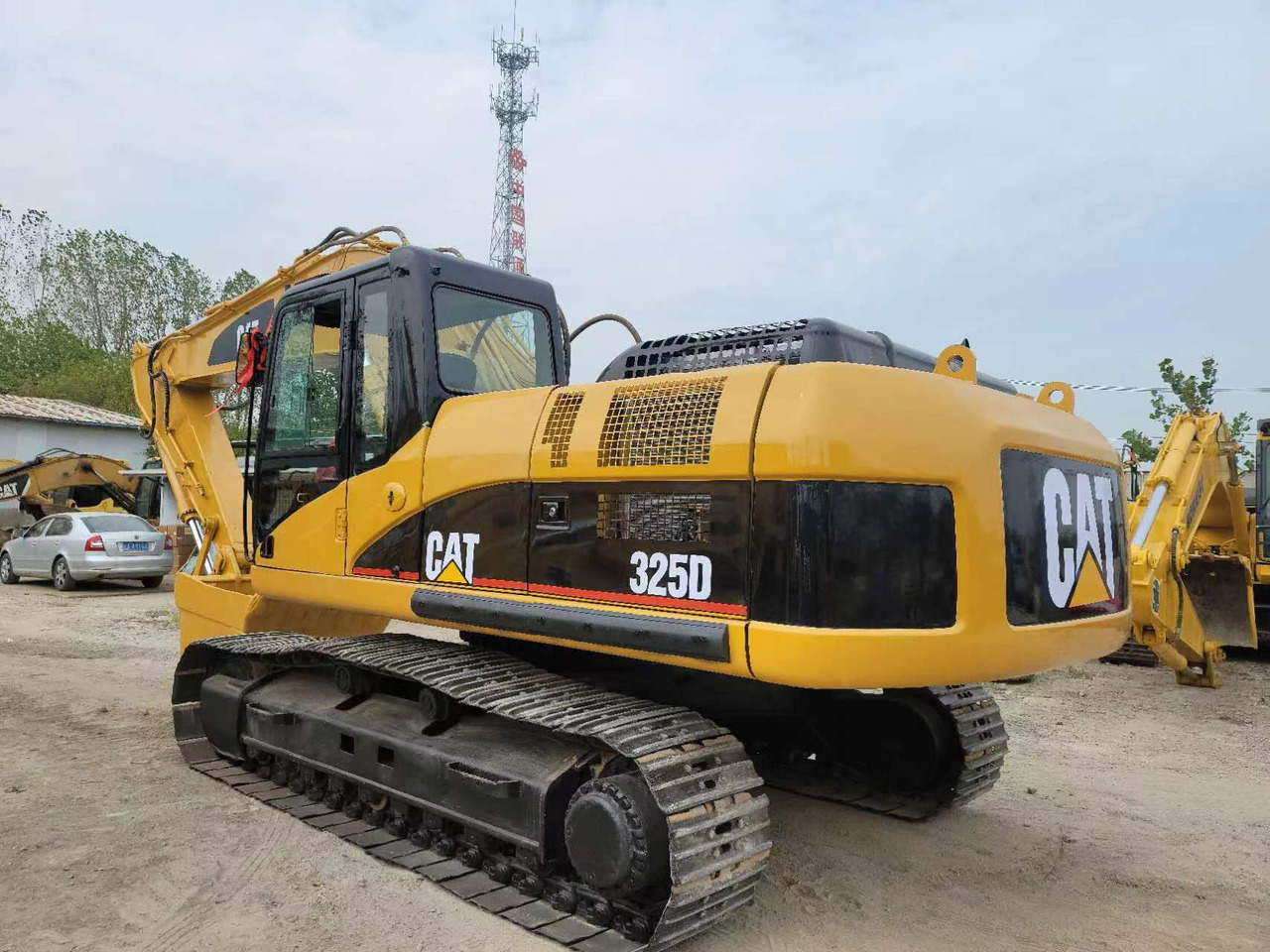 CATERPILLAR 325D - Гусеничний екскаватор: фото 3 CATERPILLAR 325D - Гусеничний екскаватор: фото 3
