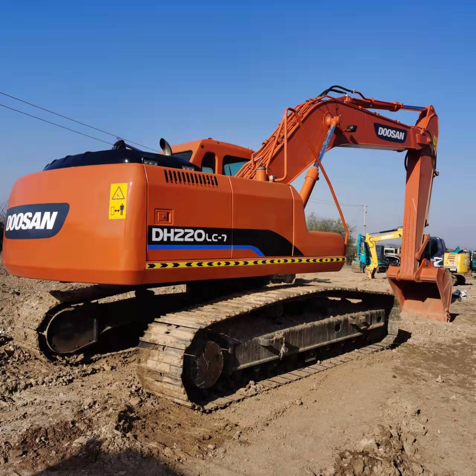 DOOSAN DH220LC-7 - Гусеничний екскаватор: фото 2 DOOSAN DH220LC-7 - Гусеничний екскаватор: фото 2