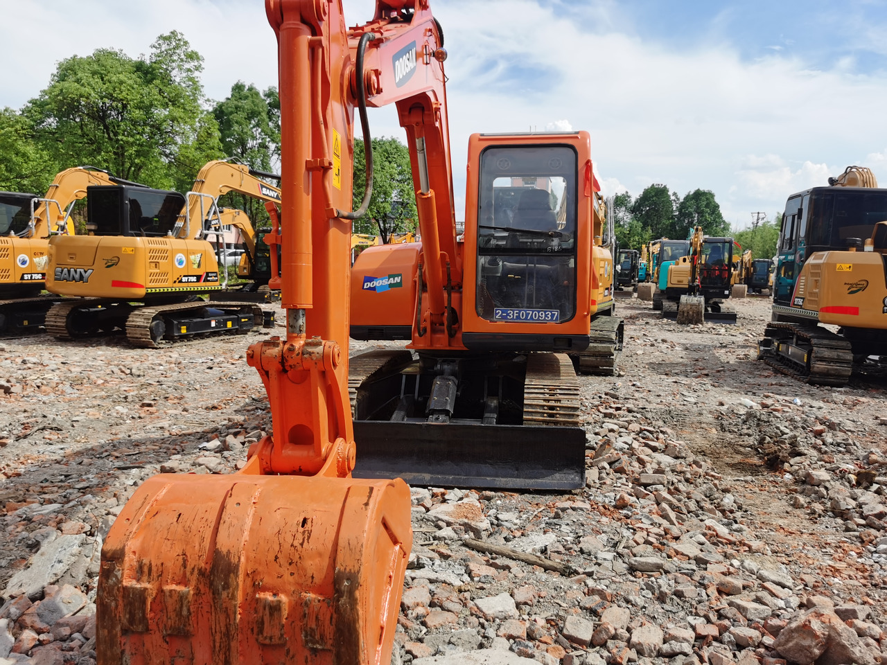 DOOSAN DX75 - Гусеничний екскаватор: фото 4 DOOSAN DX75 - Гусеничний екскаватор: фото 4