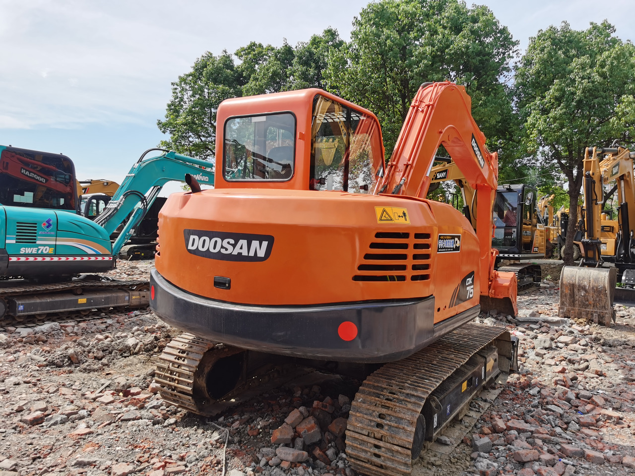 DOOSAN DX75 - Гусеничний екскаватор: фото 2 DOOSAN DX75 - Гусеничний екскаватор: фото 2