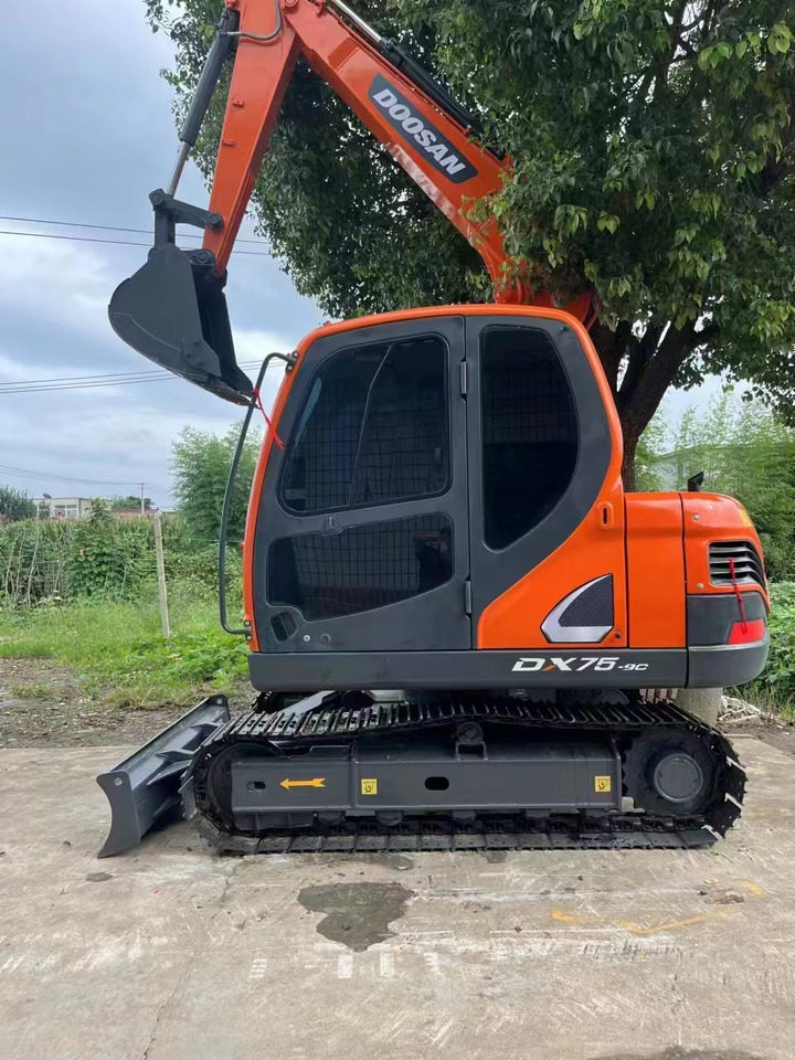 DOOSAN Mini Excavator DX75 Click for Discount - Міні-екскаватор: фото 1 DOOSAN Mini Excavator DX75 Click for Discount - Міні-екскаватор: фото 1
