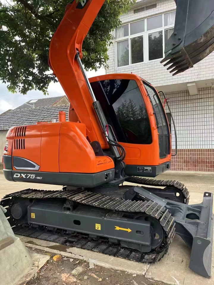 DOOSAN Mini Excavator DX75 Click for Discount - Міні-екскаватор: фото 4 DOOSAN Mini Excavator DX75 Click for Discount - Міні-екскаватор: фото 4