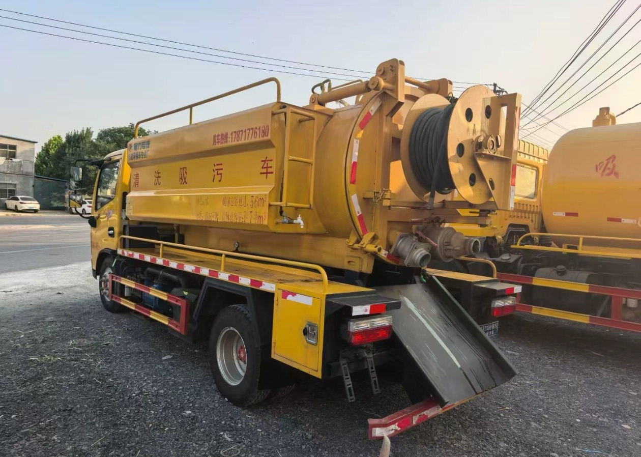 DongFeng Small Sewage Truck - Асенізатори: фото 5 DongFeng Small Sewage Truck - Асенізатори: фото 5