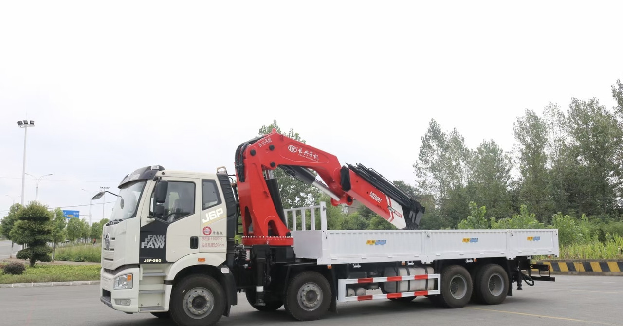 FAW JBP 380hp Crane |Truck  Excellent Condition - Вантажівка з маніпулятором: фото 3 FAW JBP 380hp Crane |Truck  Excellent Condition - Вантажівка з маніпулятором: фото 3