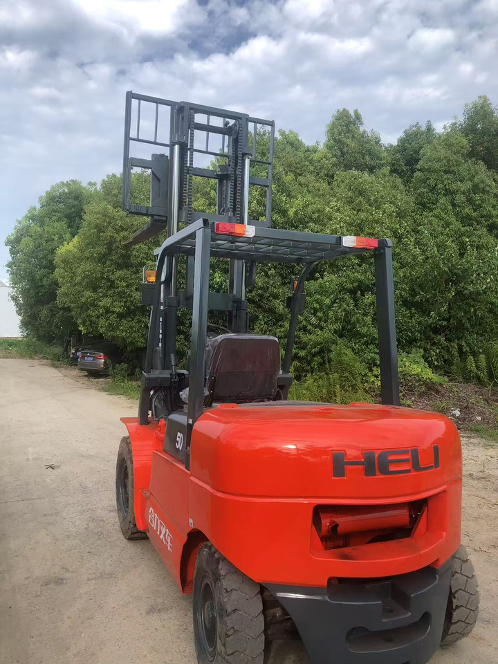HELI 5Ton Forklift - Дизельний навантажувач: фото 3 HELI 5Ton Forklift - Дизельний навантажувач: фото 3