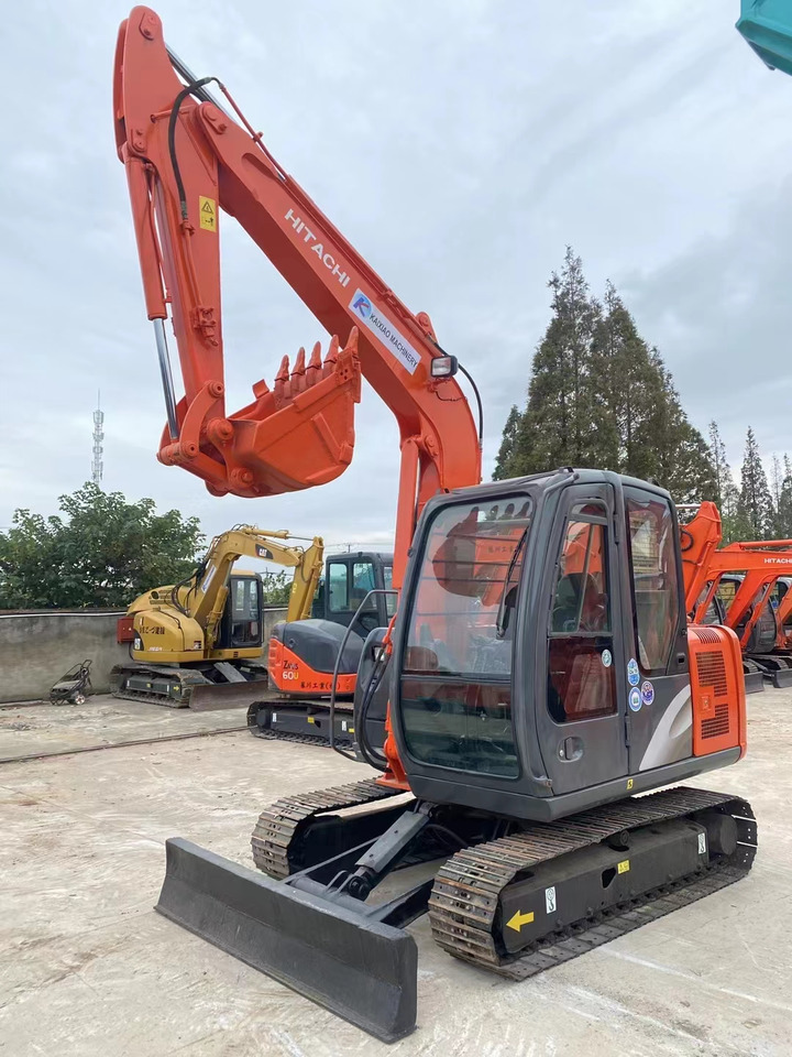 HITACHI ZX60 - Гусеничний екскаватор: фото 5 HITACHI ZX60 - Гусеничний екскаватор: фото 5