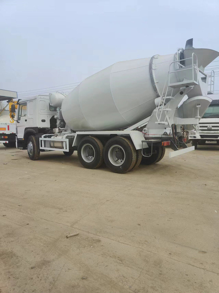 HOWO 375 Cement Mixer Truck 6*4 - Автобетонозмішувач: фото 4 HOWO 375 Cement Mixer Truck 6*4 - Автобетонозмішувач: фото 4
