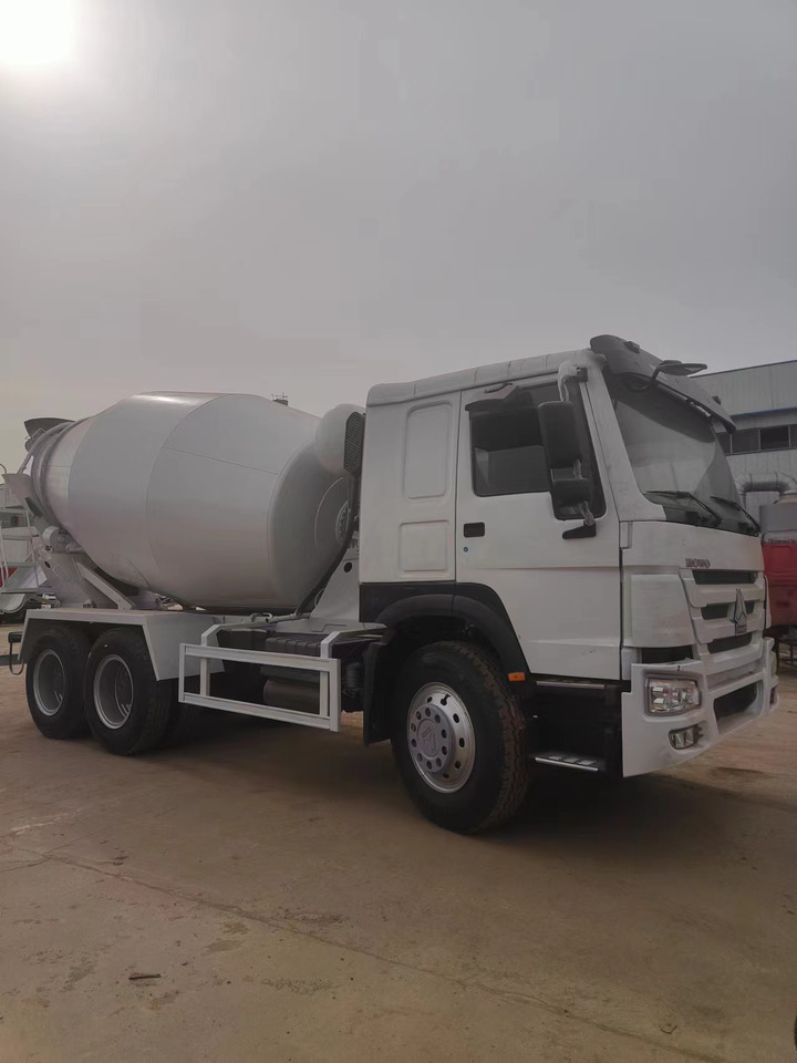 HOWO 375 Cement Mixer Truck 6*4 - Автобетонозмішувач: фото 3 HOWO 375 Cement Mixer Truck 6*4 - Автобетонозмішувач: фото 3