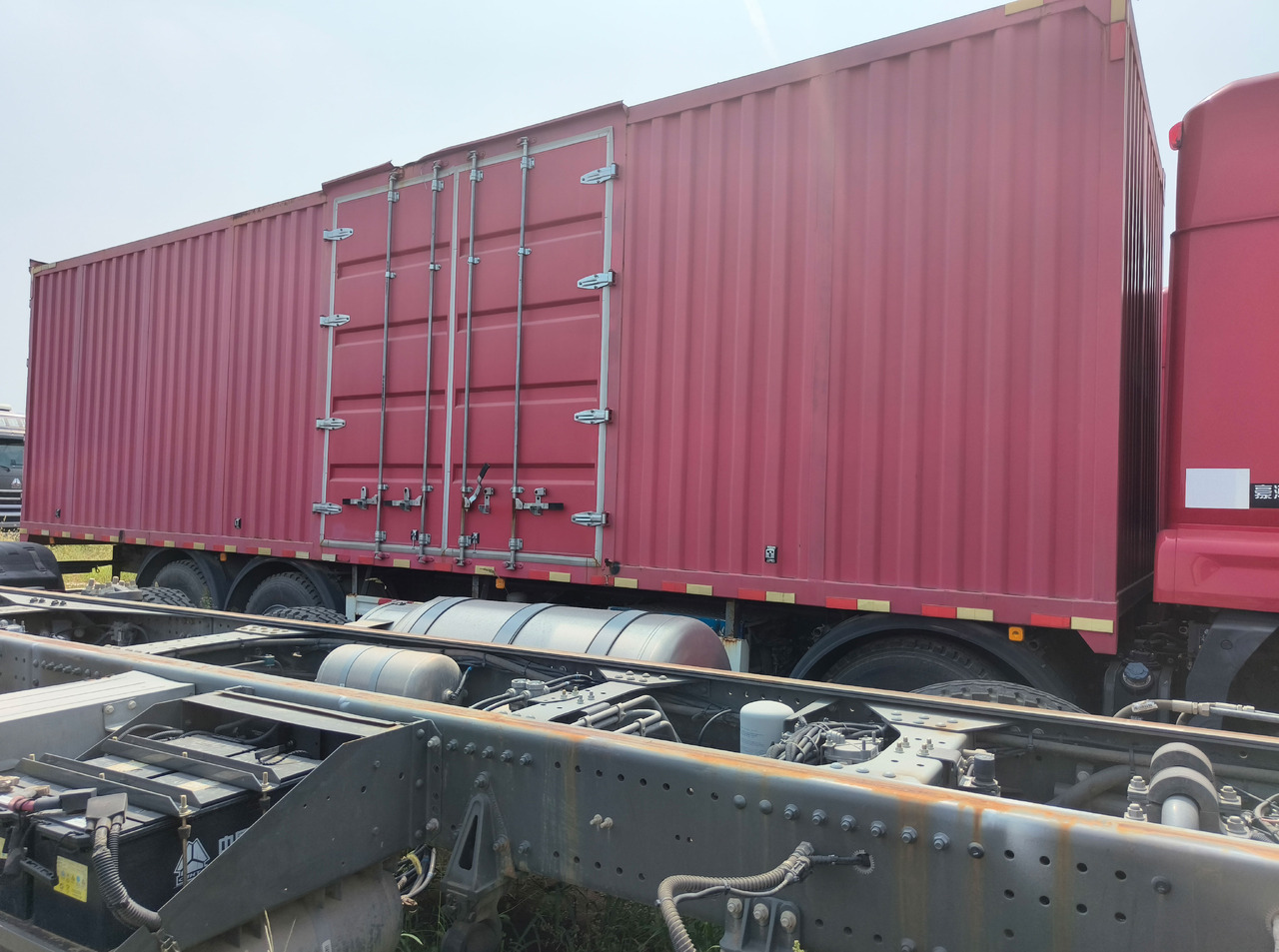 HOWO Haohan N7 Box Truck Click Here for Discount - Вантажівка з закритим кузовом: фото 5 HOWO Haohan N7 Box Truck Click Here for Discount - Вантажівка з закритим кузовом: фото 5