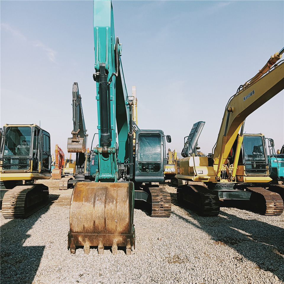 KOBELCO SK200D - Гусеничний екскаватор: фото 3 KOBELCO SK200D - Гусеничний екскаватор: фото 3