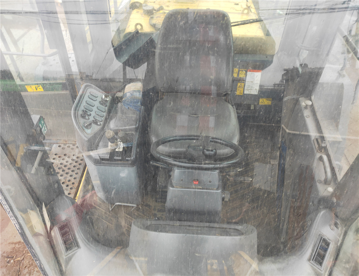 KOMATSU wheel Loader - Колісний навантажувач: фото 5 KOMATSU wheel Loader - Колісний навантажувач: фото 5