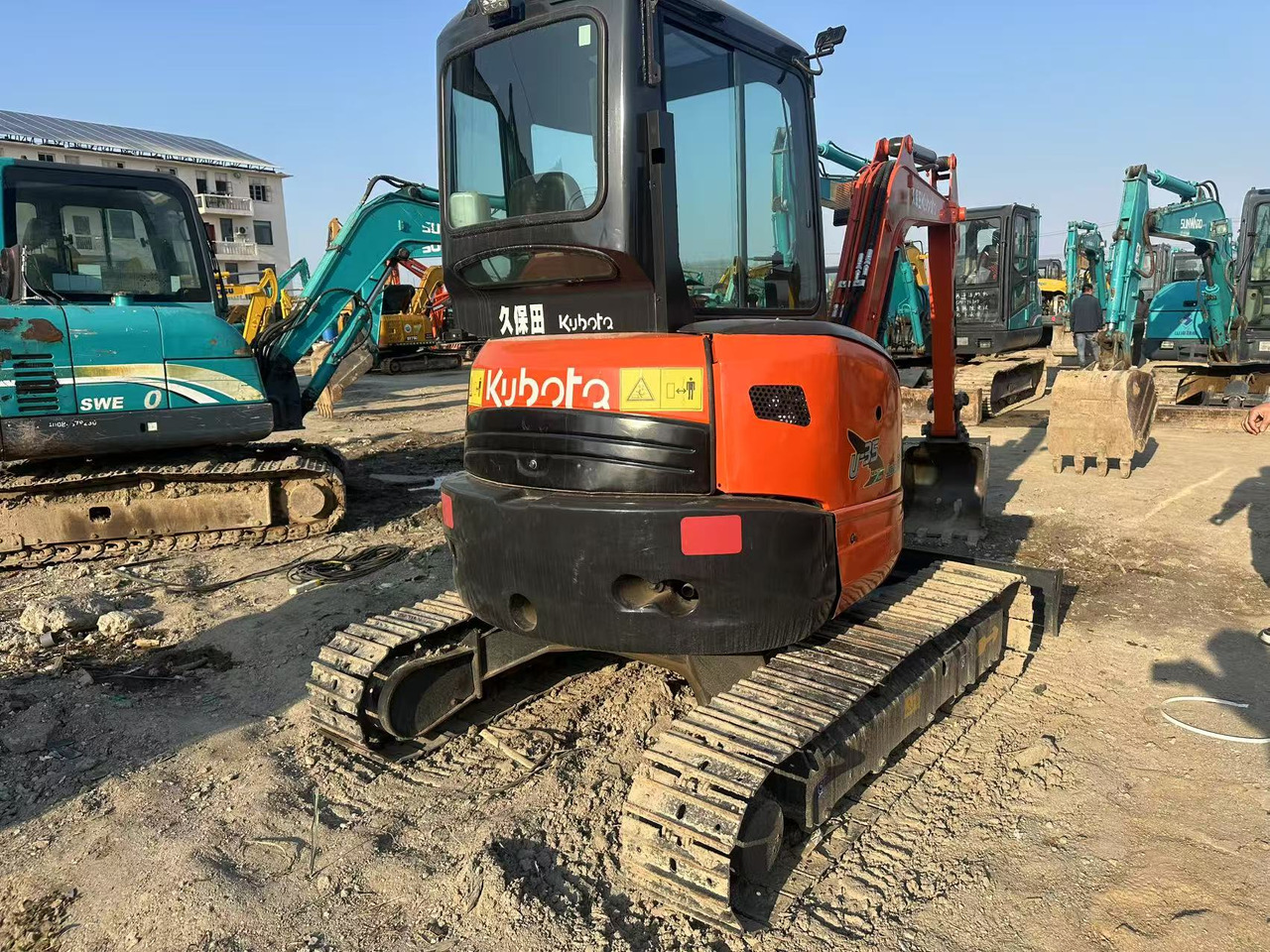 KUBOTA U35 - Гусеничний екскаватор: фото 4 KUBOTA U35 - Гусеничний екскаватор: фото 4