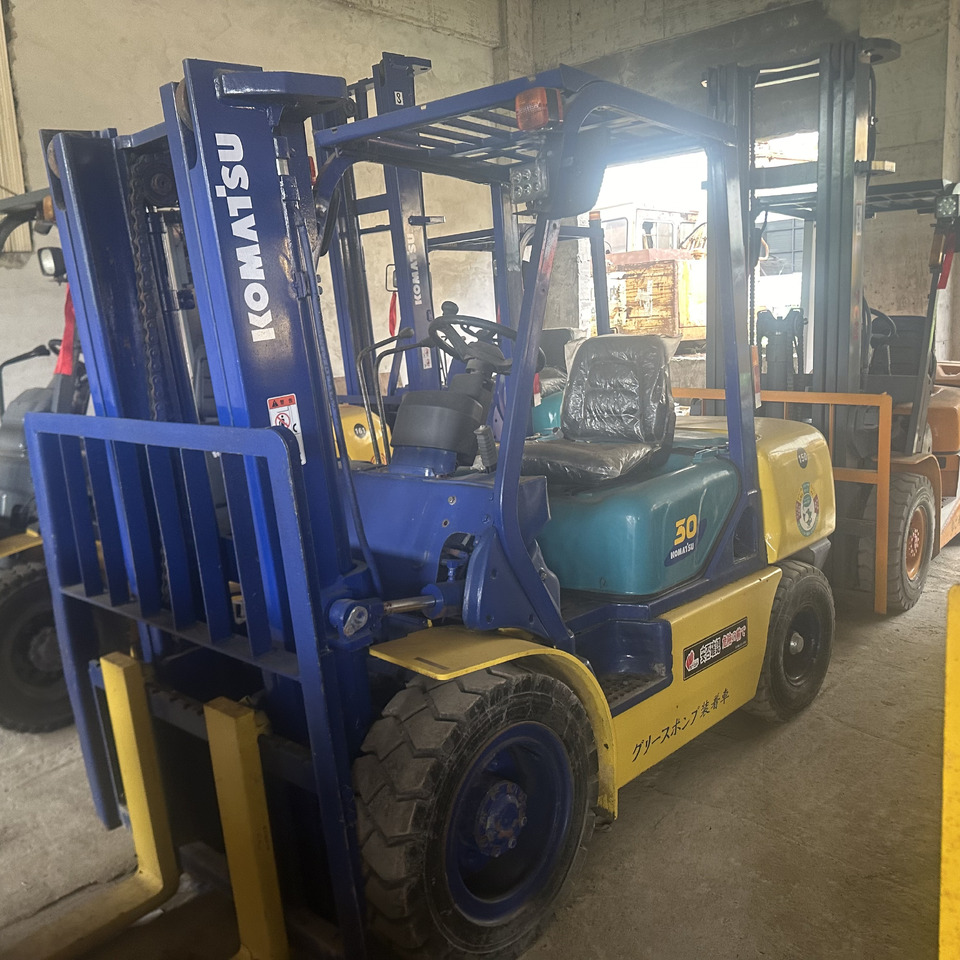 Komatsu FD30 Forklift Click for Discount - Дизельний навантажувач: фото 1 Komatsu FD30 Forklift Click for Discount - Дизельний навантажувач: фото 1