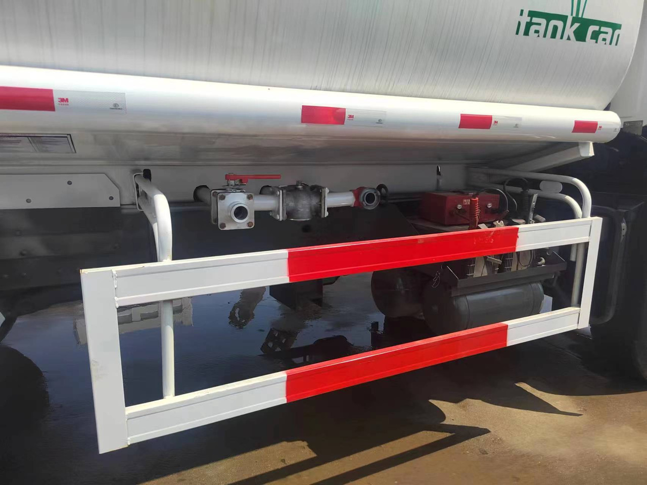 Комунальна/ Спеціальна техніка HOWO Water Tanker Click Here for Discount: фото 6 Комунальна/ Спеціальна техніка HOWO Water Tanker Click Here for Discount: фото 6