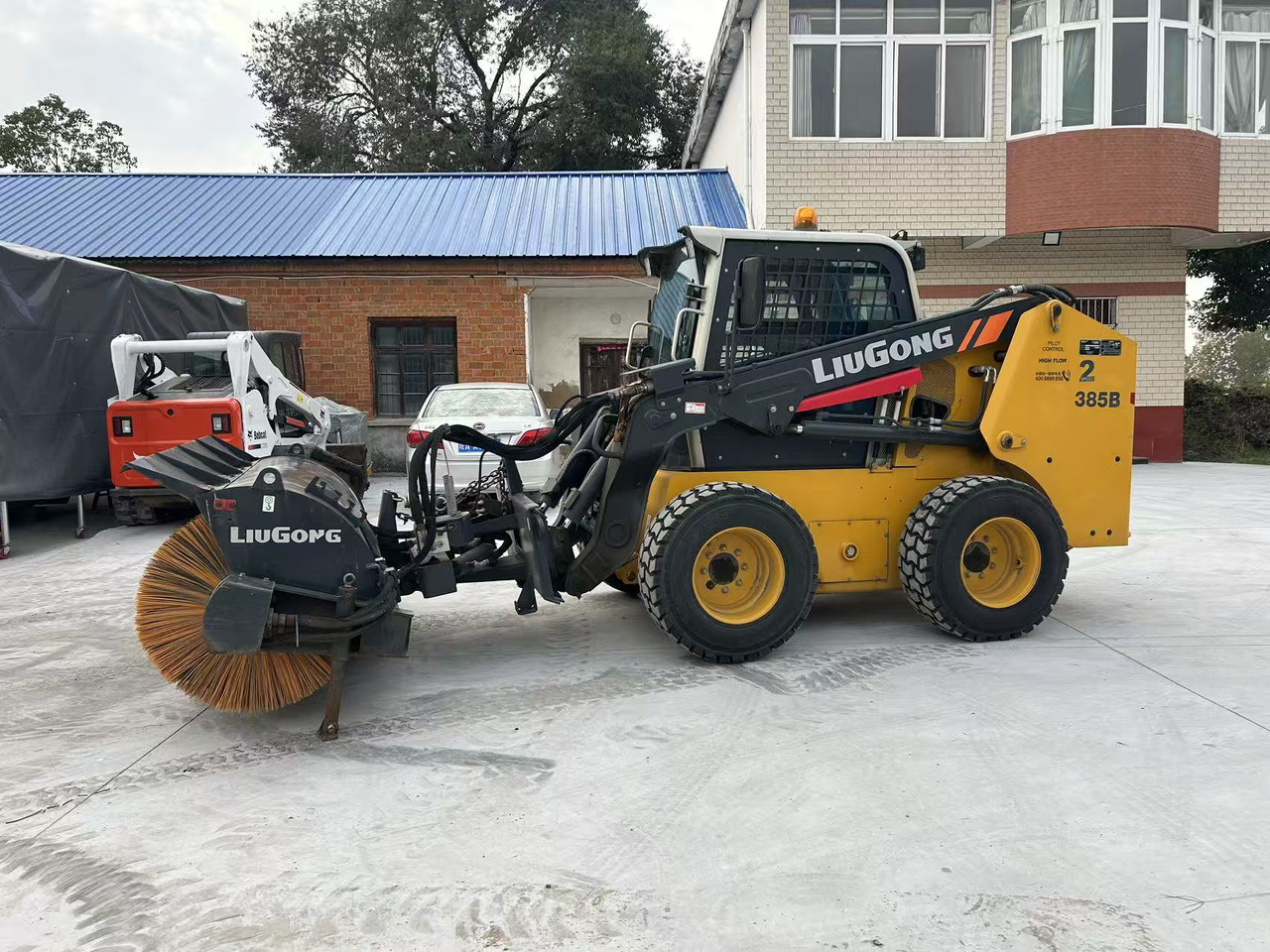Liugong 385B Skid Steer Loader Click for Discount - Міні-навантажувач: фото 3 Liugong 385B Skid Steer Loader Click for Discount - Міні-навантажувач: фото 3