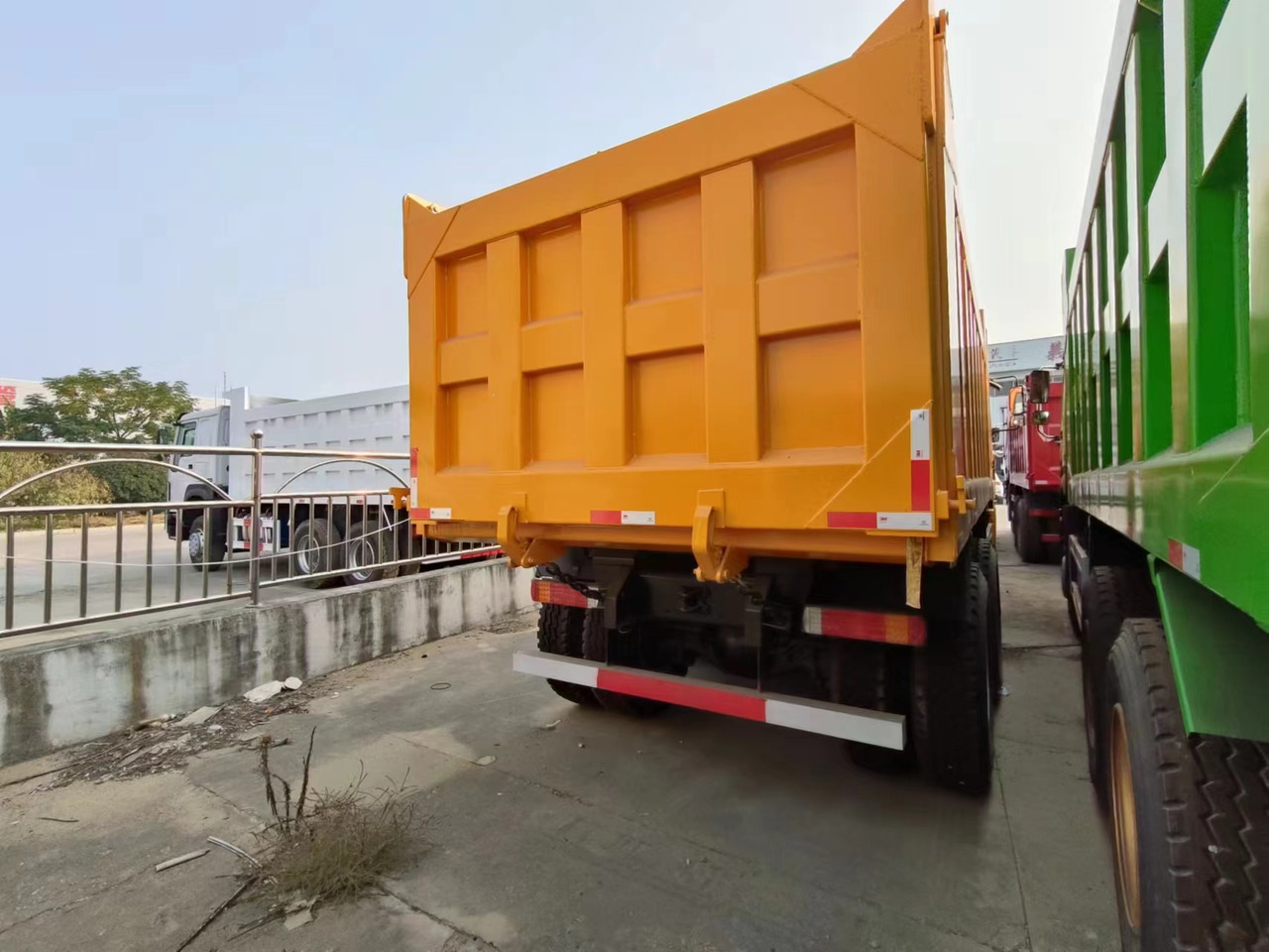 SHACMAN Dump Truck 6/4 New Brand Click Here for Discount - Самоскид вантажівка: фото 3 SHACMAN Dump Truck 6/4 New Brand Click Here for Discount - Самоскид вантажівка: фото 3