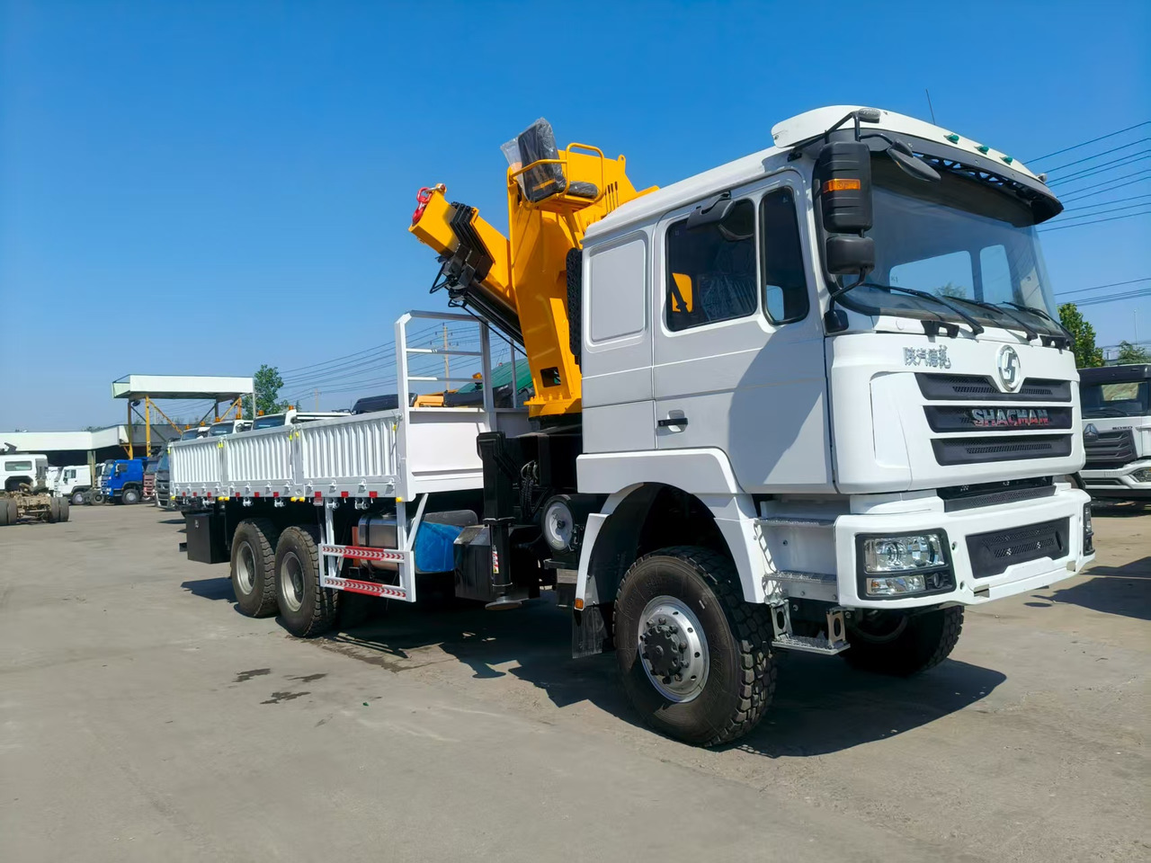 SHACMAN Truck Counted Crane 6x4 Click for Discount - Самоскид вантажівка: фото 1 SHACMAN Truck Counted Crane 6x4 Click for Discount - Самоскид вантажівка: фото 1
