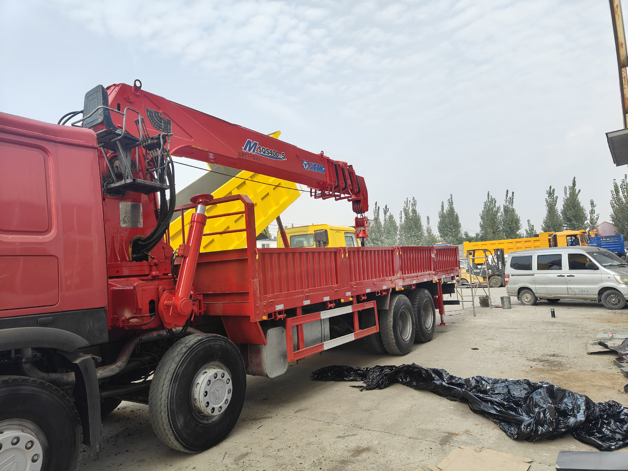SINOTRUK HOWO 8X4 16 TONS CLICK HERE FOR DISCOUNT - Вантажівка з маніпулятором: фото 4 SINOTRUK HOWO 8X4 16 TONS CLICK HERE FOR DISCOUNT - Вантажівка з маніпулятором: фото 4