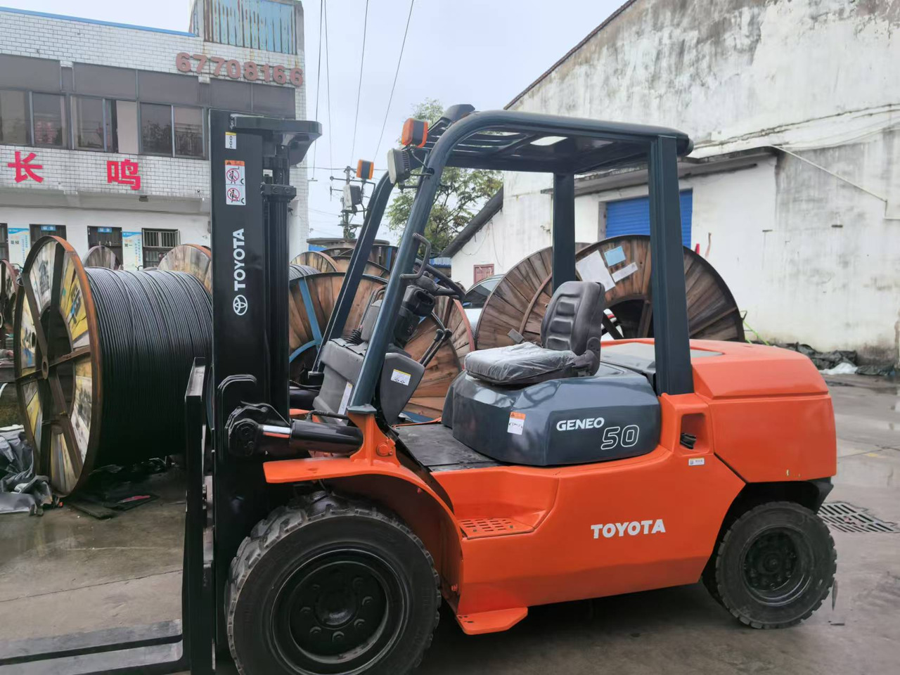 TOYOTA 5ton Forklift - Дизельний навантажувач: фото 4 TOYOTA 5ton Forklift - Дизельний навантажувач: фото 4