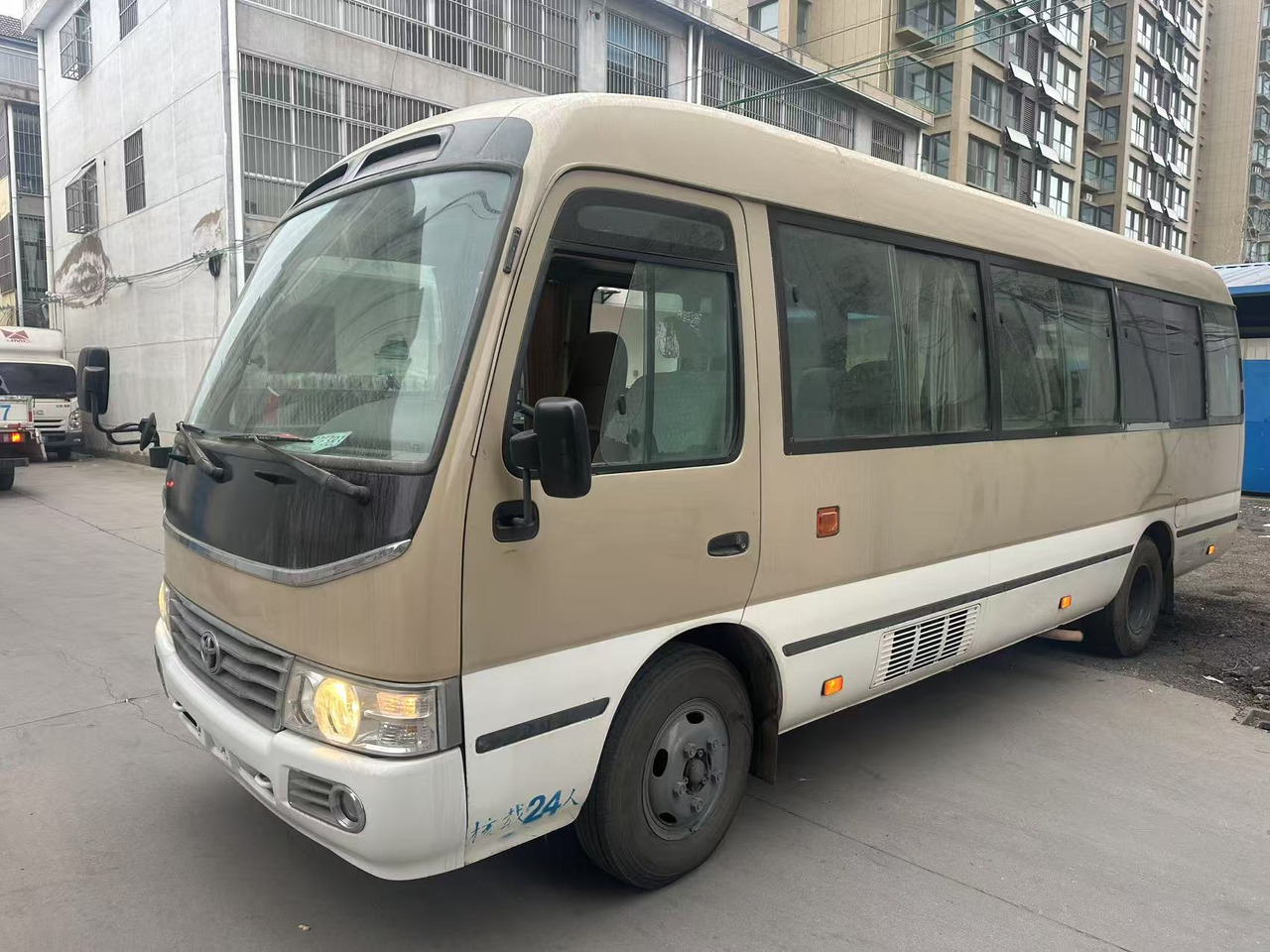 TOYOTA Coaster - Міський автобус: фото 5 TOYOTA Coaster - Міський автобус: фото 5